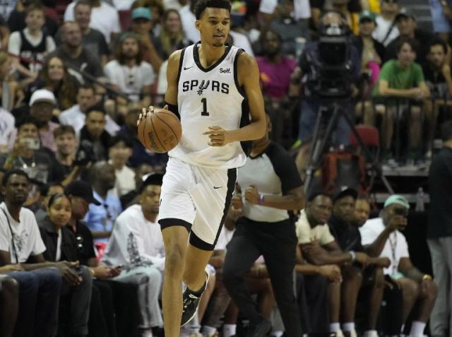 kaiyun中国-不如霍姆格伦？赛后多位业内人士锐评文班首秀发挥